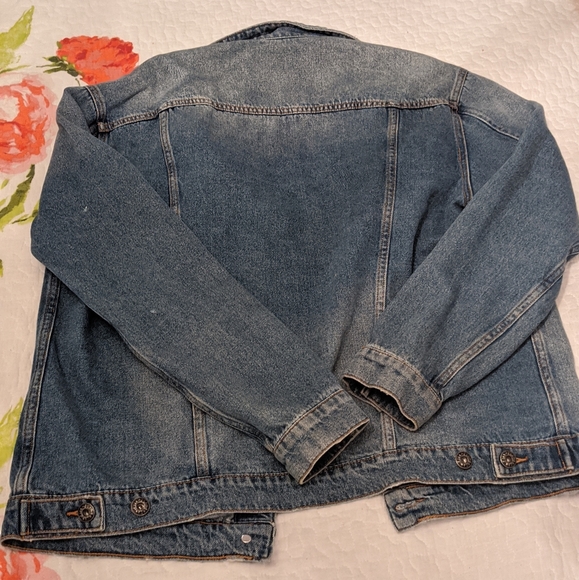 Oversized denim jacket size small - Picture 2 of 3